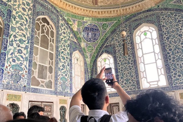 Osmanlı Sarayının Kalbine Yolculuk: Topkapı Haremindeki Has Odalar Ziyarete Açıldı