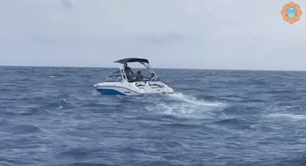 Miami’de Yakıtı Biten Botta 8 Kişi Dramatik Kurtarıldı